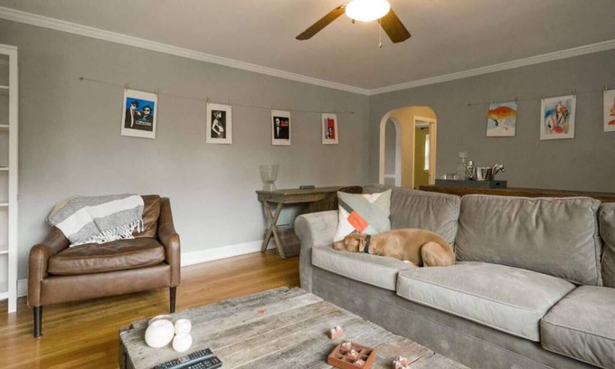 Berwyn House | Adventure Doggie's K9 Cottage @ Berwyn MainLine - No Pet Fees