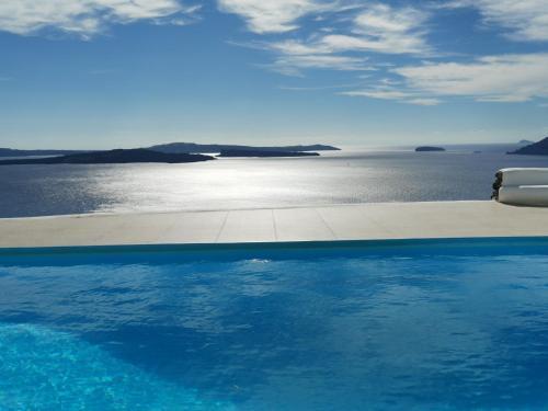 Finikia Villa | Aegean Blue Icons