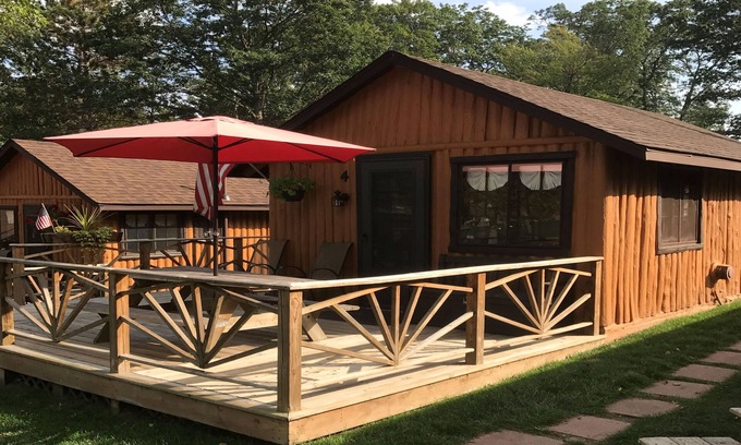 West Branch Cabin | Affordable, Lake Front Log Cabin - Cabin 3