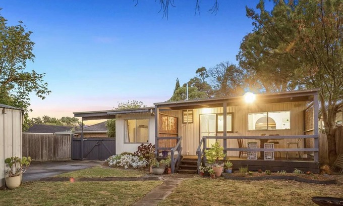 Hastings House | Affordable Seaside Comfort!