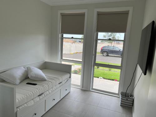 Box Hill House | Affordable Semi rural stay