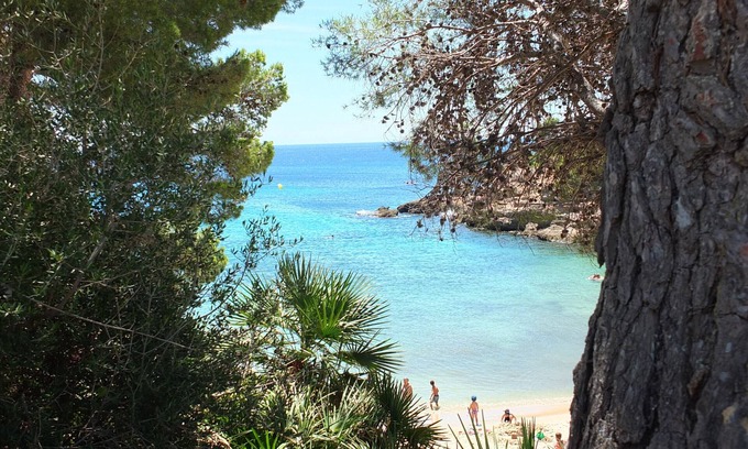El Perello Villa | Afortunada - air-conditioning in all bedrooms, resort style gardens&pool