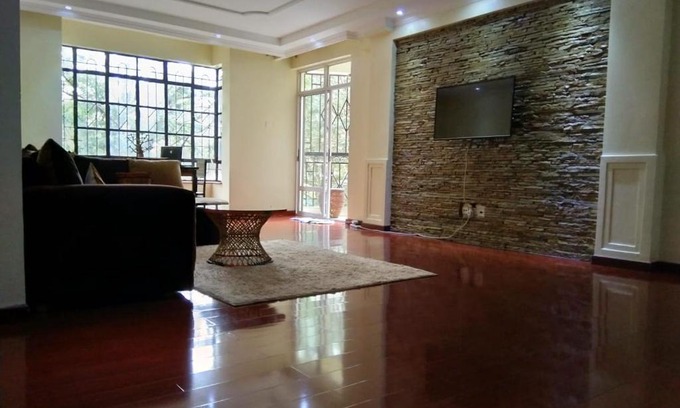Kilimani Hostel | Afrikan Heritage Homes