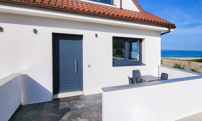 Razo da Costa Apartment | AG Casa Arnados, 1st linea Playa Razo with terrace