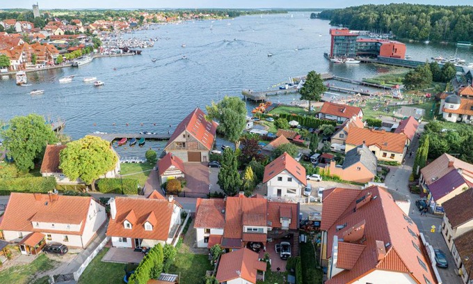 Mikolajki House | Agamim