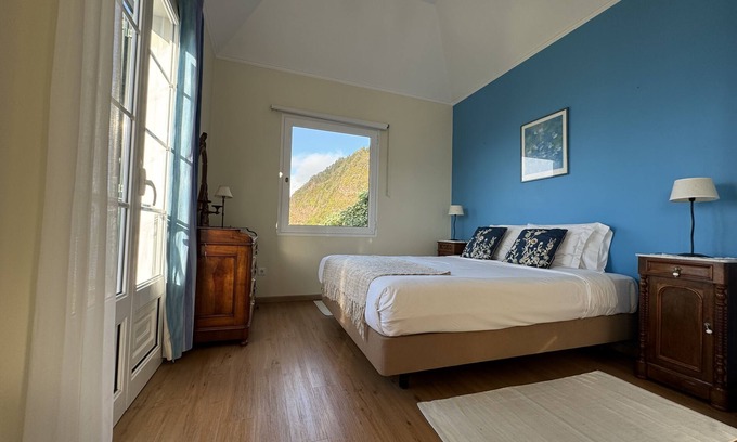 Arco de Sao Jorge Apartment | - Agapanthus -