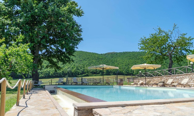 Acqua Loreto House | Agriturismo Cerqueti