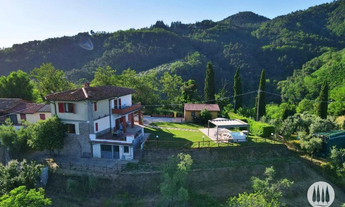 Macchino House | Agriturismo Irto Colle