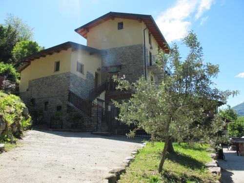 Lezzeno House | Agriturismo Madonna Dei Ceppi