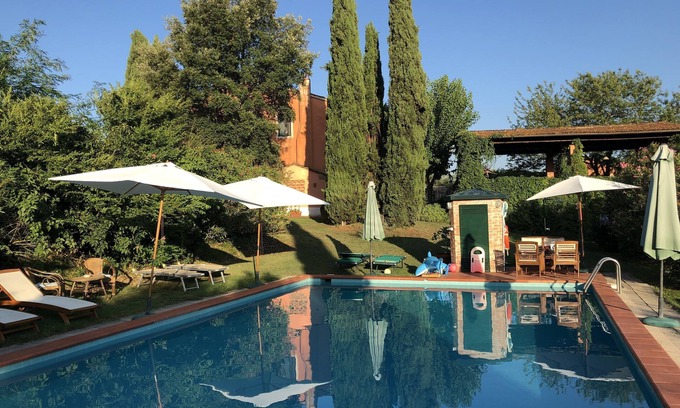 Larciano Apartment | Agriturismo Podere Marchiano, old farmhouse completely restored in Tuscan style.