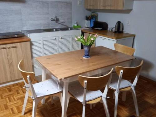 Jugow Apartment | Agroturystyka Dom pod Kalenicą