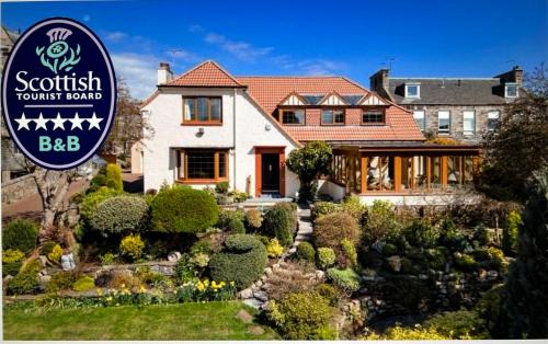 St. Andrews House | Ailim House Serviced Cottage Escape, around the corner from the Old Course