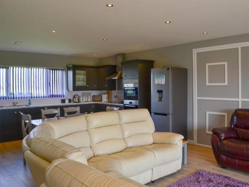 Lincoln House | Aimmee's Lodge - Ukc2203