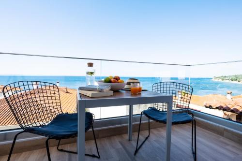 Psakoudia Apartment | Aiora Suites