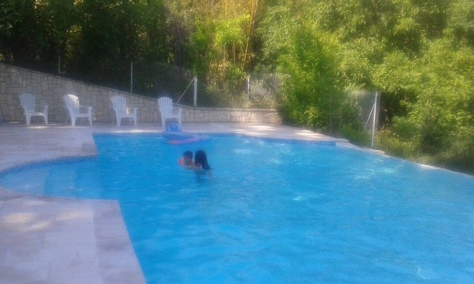 Clairac House | Air-conditioned Family room 4 p. with terrace, river view and pool access