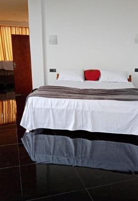 Andiambalama Hotel | Air Vision 98