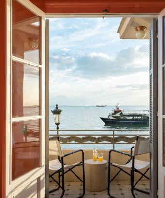Thessaloniki City Centre Apartment | AiR Waterfront Nikis Apartment