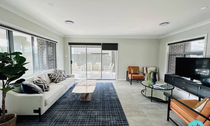 Denham Court House | Aircabin - Denham Court - Modern - 4 Beds House