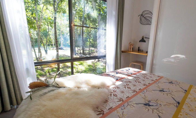 Woodwark Cabin | Airlie Beach Eco Cabins - Adults only