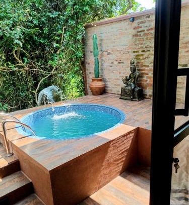 Seeduwa - Katunayake Bed & Breakfast | Airport Villa Kamatha -Foreign booking only