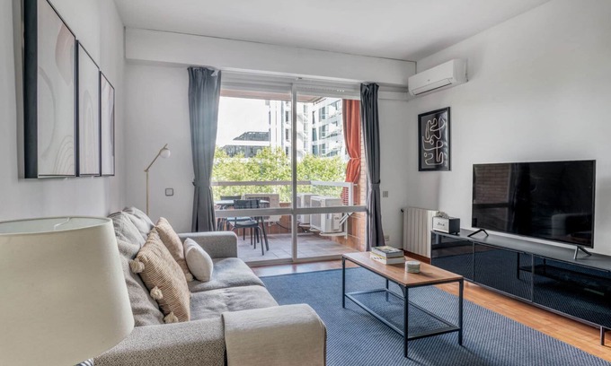 Les Corts Apartment | Airy Galvany 3BR w/Balcony, by Blueground