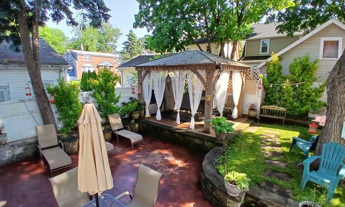 Vauxhall Apartment | Airy Savanna Studio Apartment @MushaindoroHS in Maplewood with easy access 2 NYC