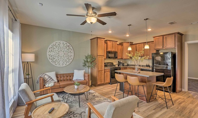 Tallahassee Condo | Airy Tallahassee Condo ~ 5 Mi to Downtown!