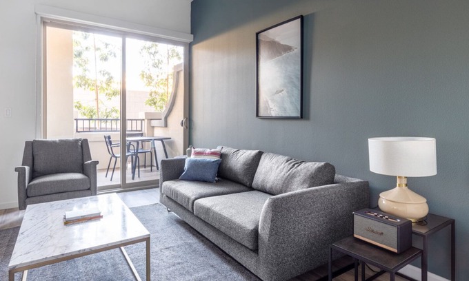 Westchester Apartment | Airy Westchester 1BR w/ Pool, Gym, BBQ, nr. Venice Beach, by Blueground
