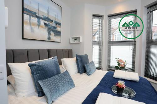 North Finchley Apartment | Aisiki Apartments at Stanhope Road, North Finchley, Airconditioned Multiple 2 or 3-Bedroom, Pet-Friendly Duplex Flats, King or Twin Beds with Free Wi-Fi