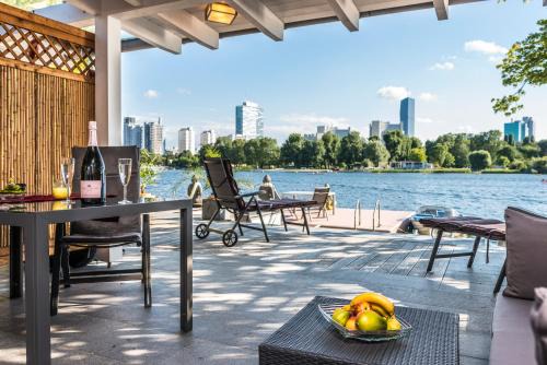 Donaustadt Apartment | AJO Apartments - Alte Donau Waterfront - Self-Check-in
