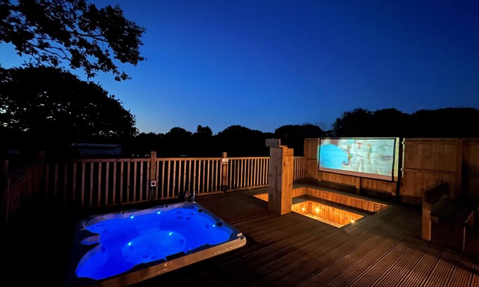 Tenby RV Rental | Aladdin Safari Tent Pembrokeshire