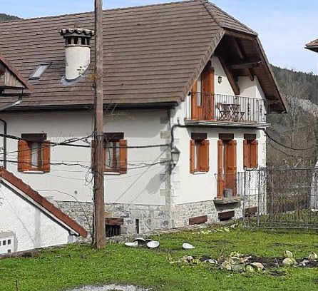 Oronz Apartment | AlaiSuberri