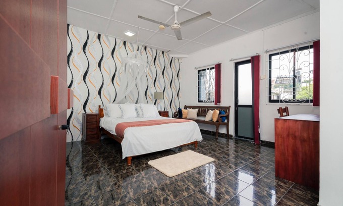 Sri Jayawardenepura Kotte Condo | ALAKESHWARA HOME STAY nFULLY FURNISH 3 BED ROOM 2 bath APARTMENT IN KOTTE