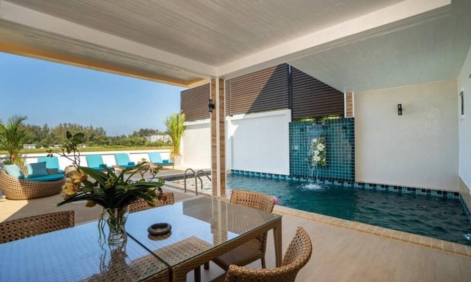 Laguna House | Alanti Villa close to Bangtao beach and bars!