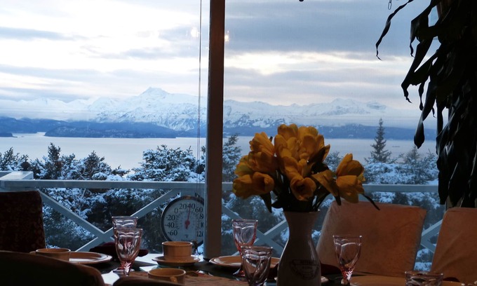 Homer Bed & Breakfast | Alaska Halcyon Heights Inn