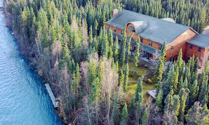 Funny River Cabin | Alaska Legends Kenai River Lodge ~ Weddings. Family Reunions. Corporate Retreats