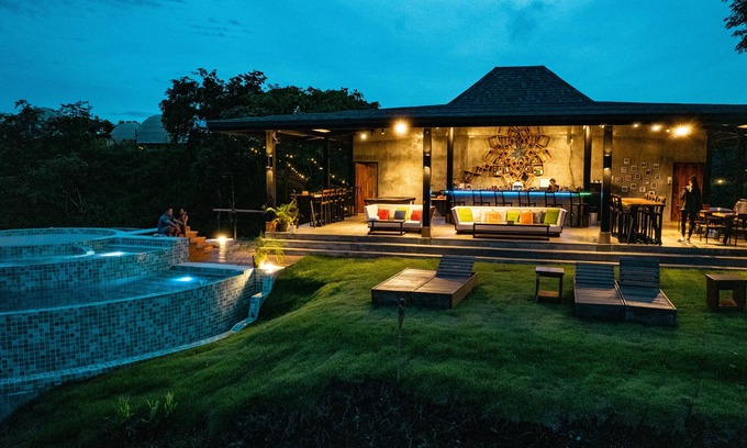 Canas Hotel | Alaya Yoga & Surf & Retreat