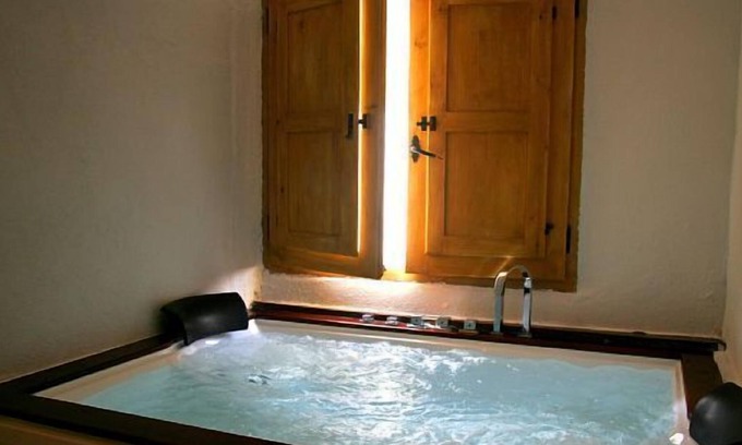 Chert Cottage | Alba cottage for 2 people