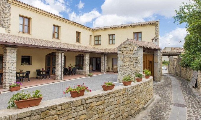 Baressa Hotel | Albergo Diffuso Il Mandorlo