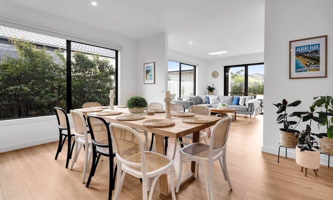 Capel Sound House | Albert Samian Retreat by Ready Set Stay- Capel Sound