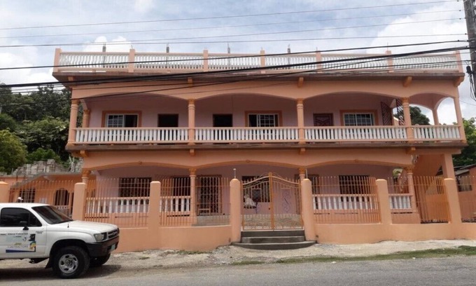 Port Antonio House | Albevel FairView Complex