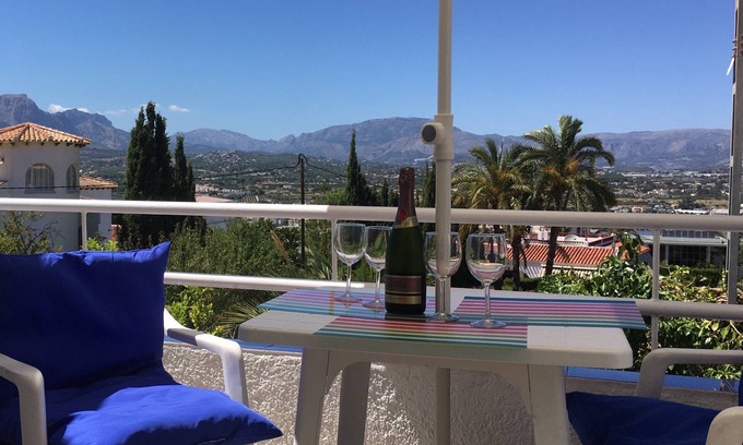 El Albir Apartment | Albir Apartment in House with Community Pool, Balcony with Mountain and Sea View