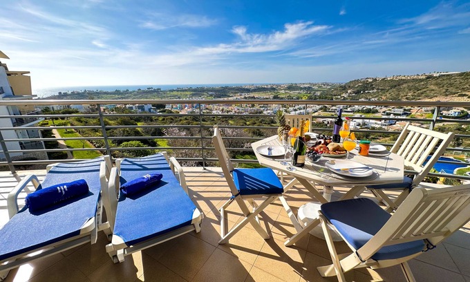 Patio Apartment | Albufeiraorada Gloaming