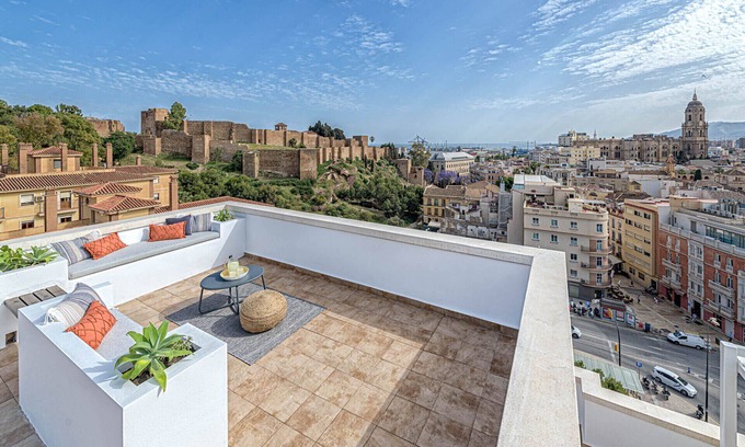La Victoria Apartment | Alcazaba - Holiday penthouse in Malaga
