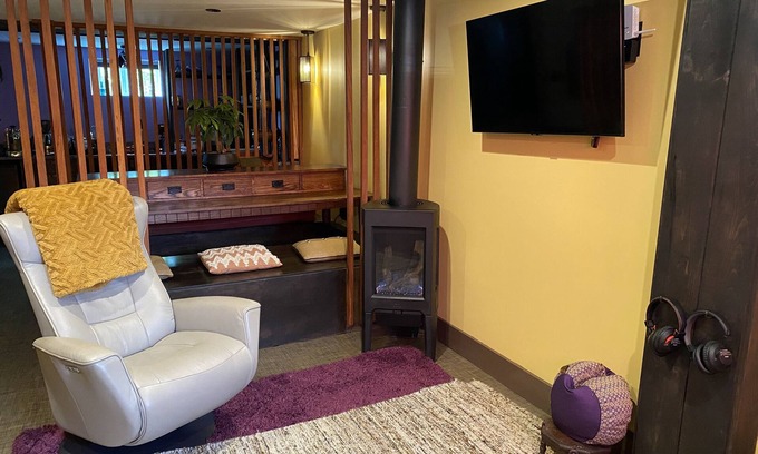 Asheville Apartment | AlchemistLair- Artist Retreat Downtown Asheville