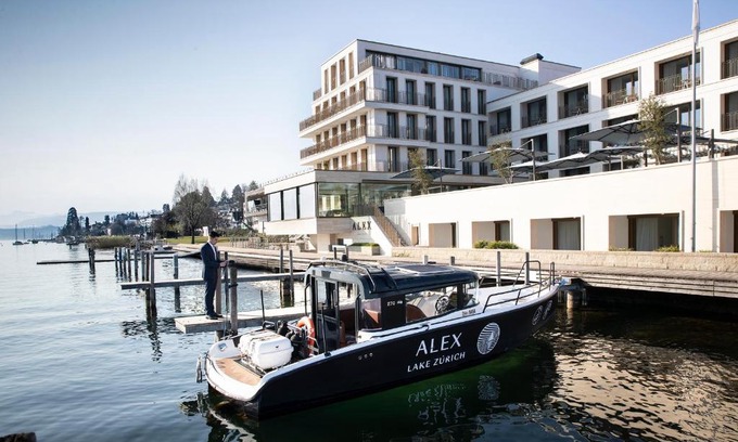 Horgen District Hotel | Alex Lake Zürich