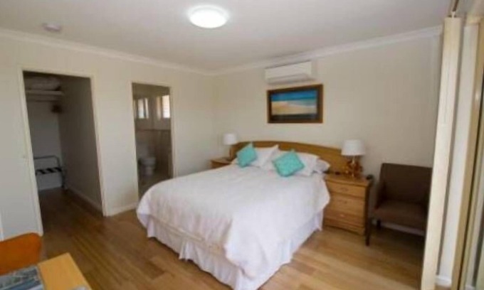 Castletown Bed & Breakfast | Alexander Drive B & B