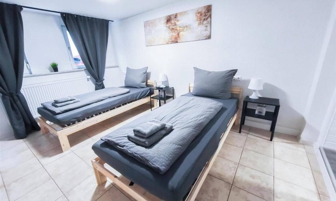 Ludwigsburg Apartment | ALFA Apartment Ludwigsburg 2 beds WLAN kitchen bathroom