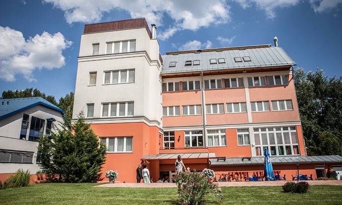 Csillaghegy Hotel | Alfa Art Hotel