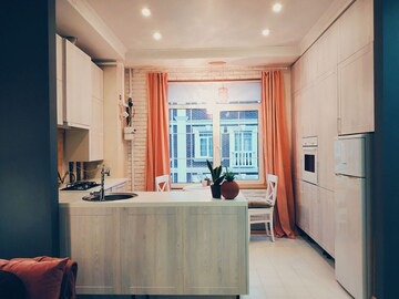 Holosiivskyj Apartment | Alice in Wonderland near Ipodrom